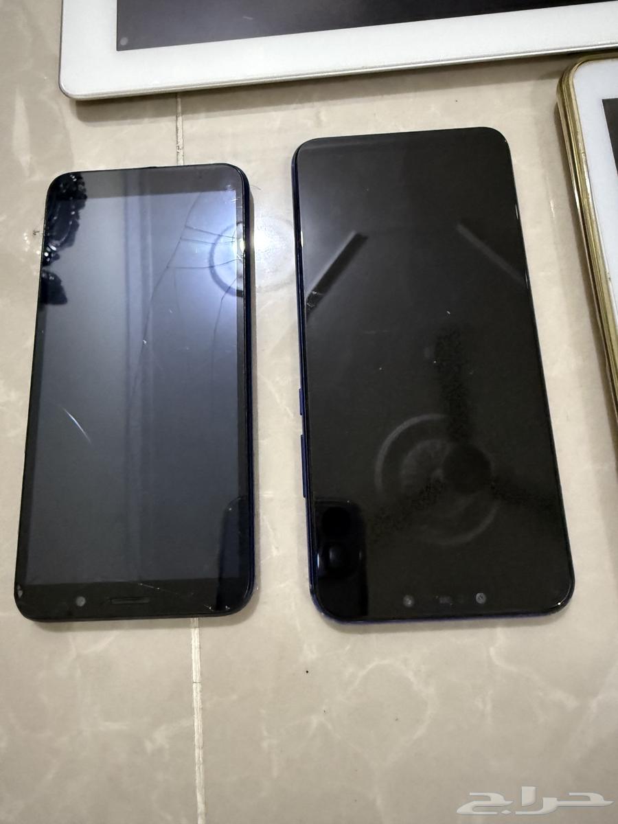 A collection of old used devices64595465210241112