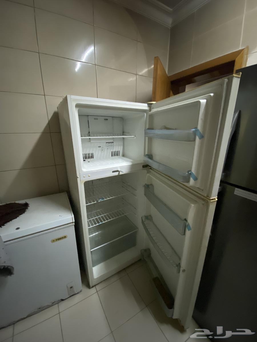 Hello, I have a used refrigerator for sale, but it's very clean and urgent64593888425986110