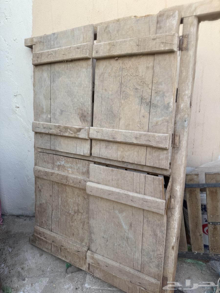 دريشه قديمه مع شبوك طيور عدد 1564588794067075110