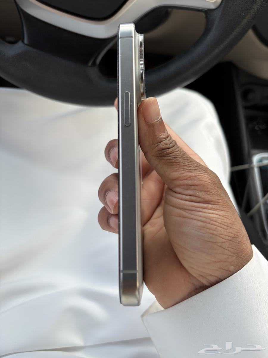 السلام عليكم يوجد لدي ايفون 15 برو تيتانيوم السعه(128) غيغا64589715284867112