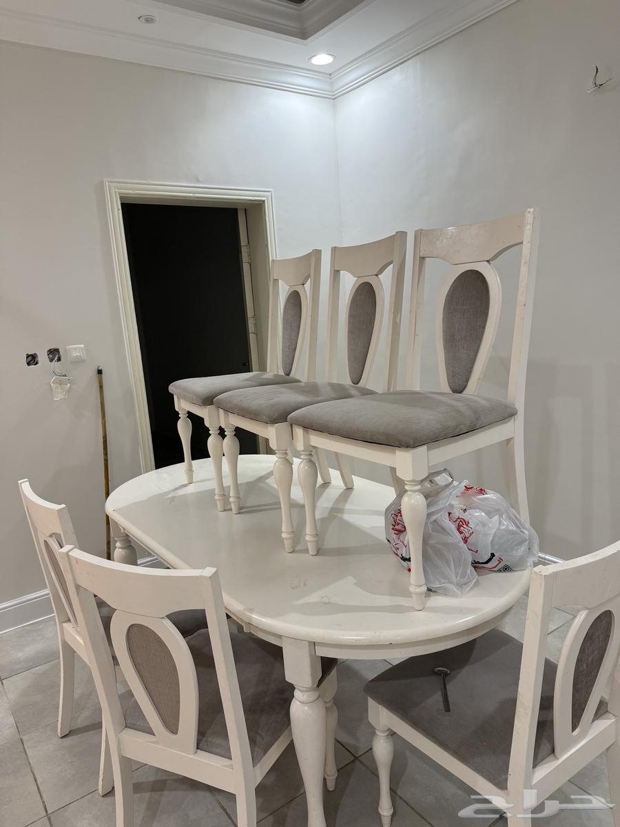 طاوله طعام مع سته كراسي سعر 300 .64589017886595112