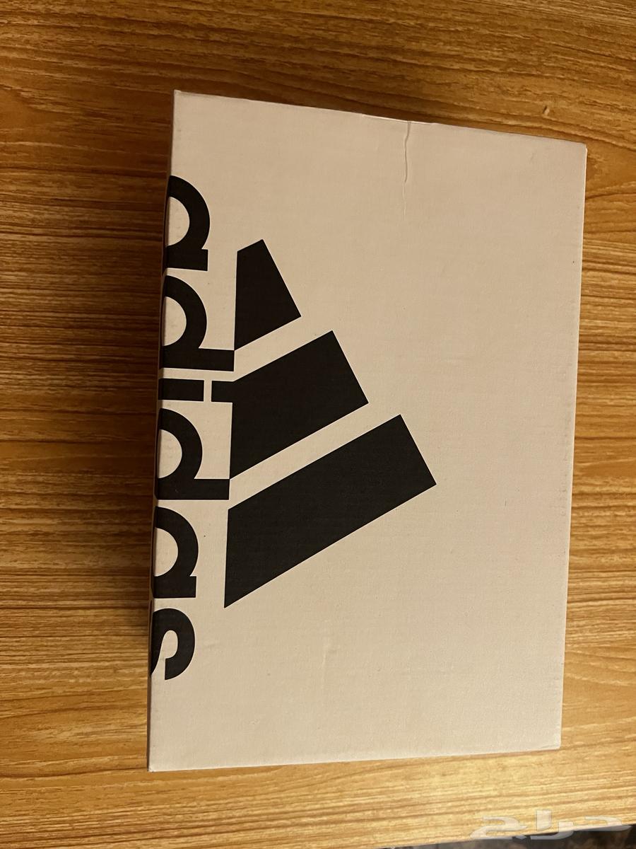 حذاء نسائي اديداس جديده لم تستخدم المقاس 36 و2 364595968567297113