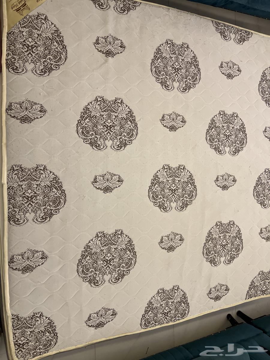 مرتبة سرير شبه نظيف64596440282625112