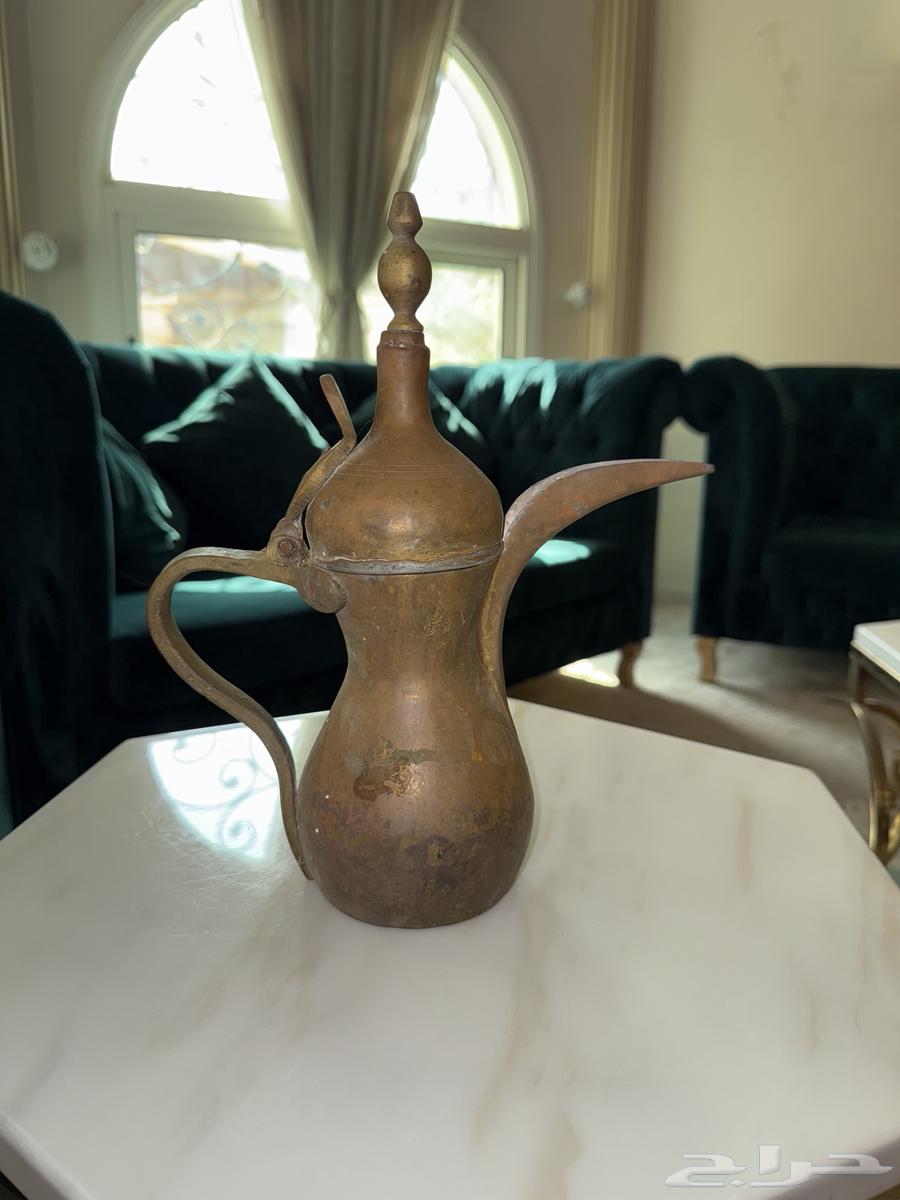 دلال قديمه و نظيفه للبيع64590274855042112