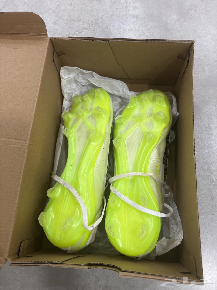 بوت كوره للبيع 15064591586351107111