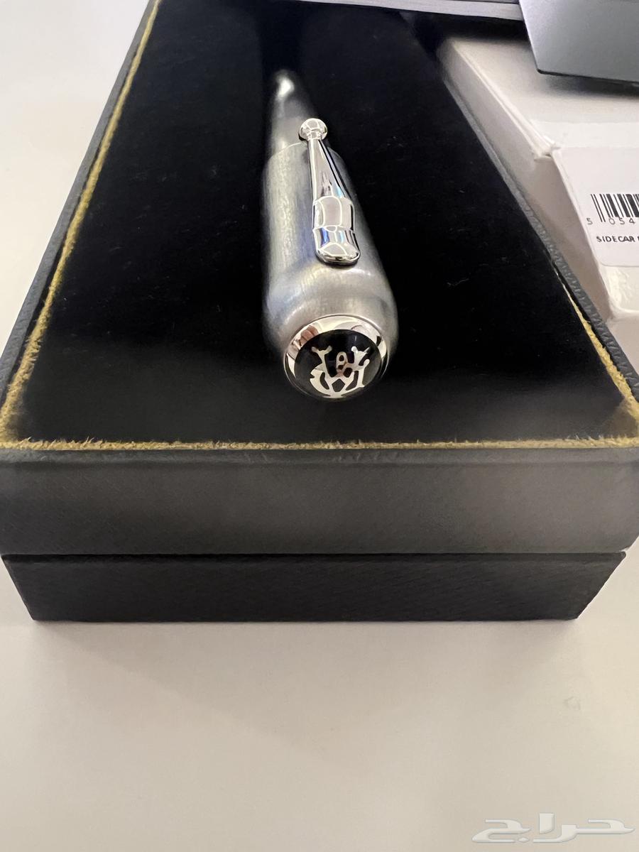 New original Denhl set with pen, cufflinks, and wallet64593876064003114