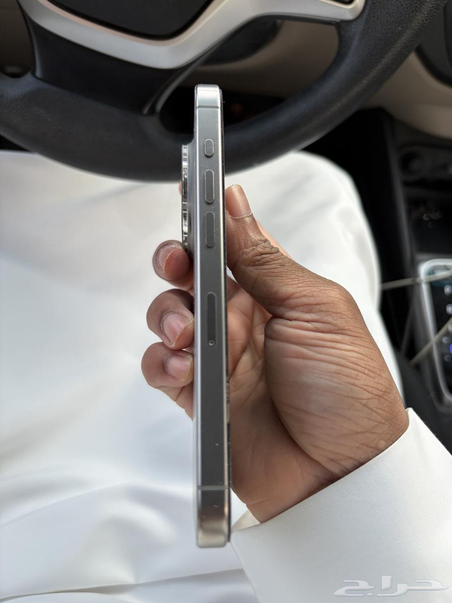 السلام عليكم يوجد لدي ايفون 15 برو تيتانيوم السعه(128) غيغا64589715284867114