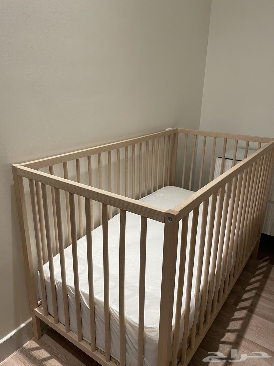 سرير اطفال للبيع64590064999937111