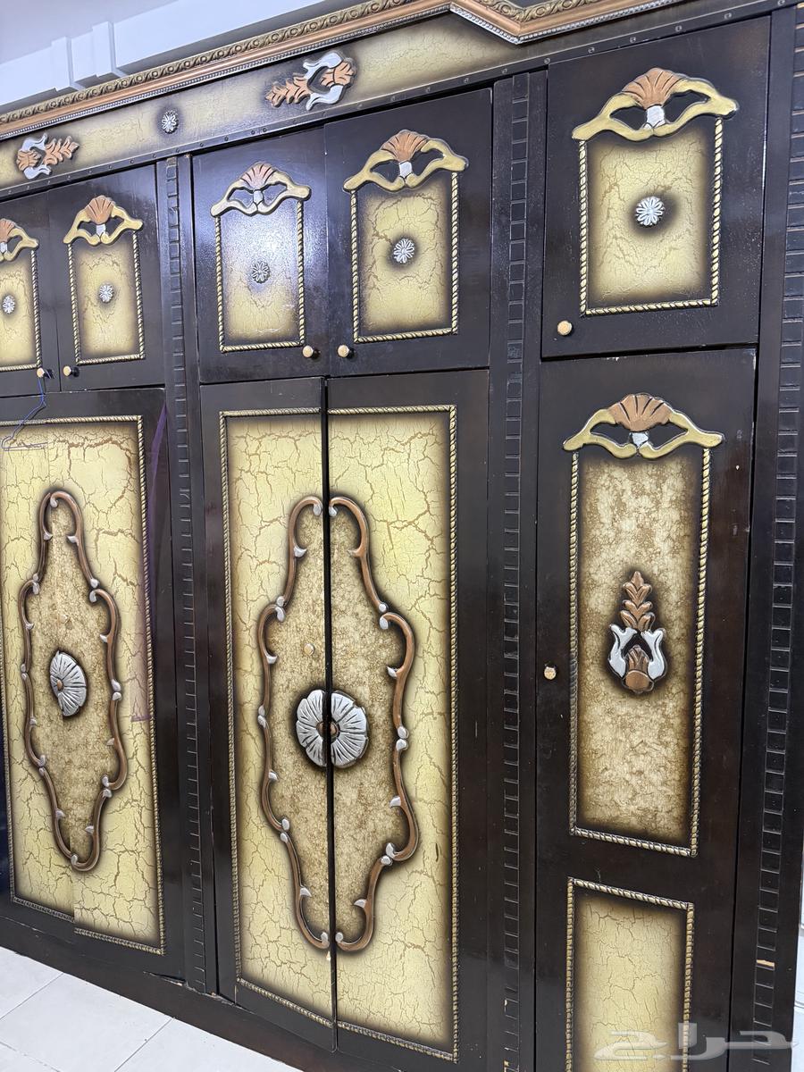 دولاب ملابس بحالة جيدة64593693093763111