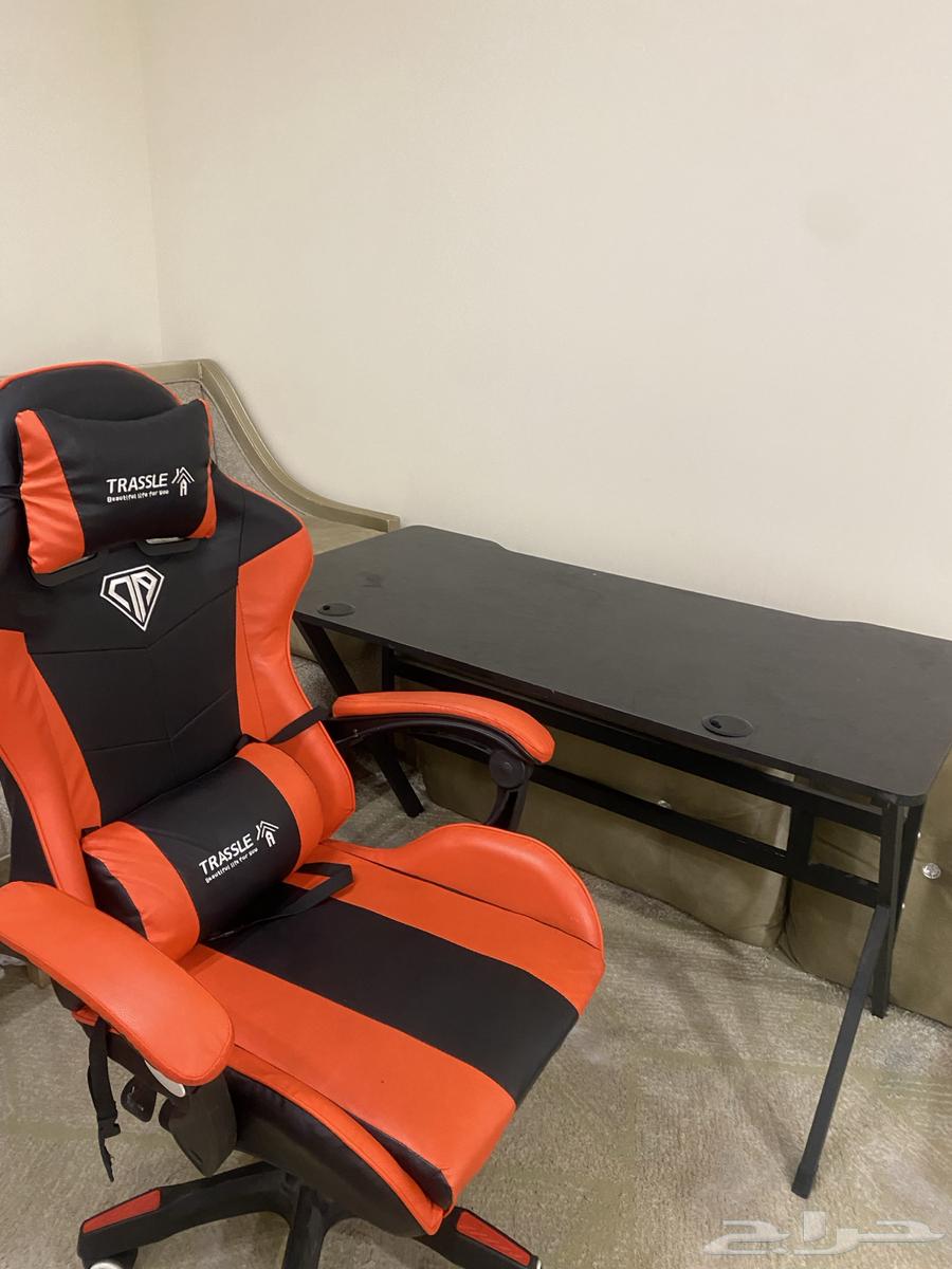 طاولة قيمنق وكرسي64592153847811110