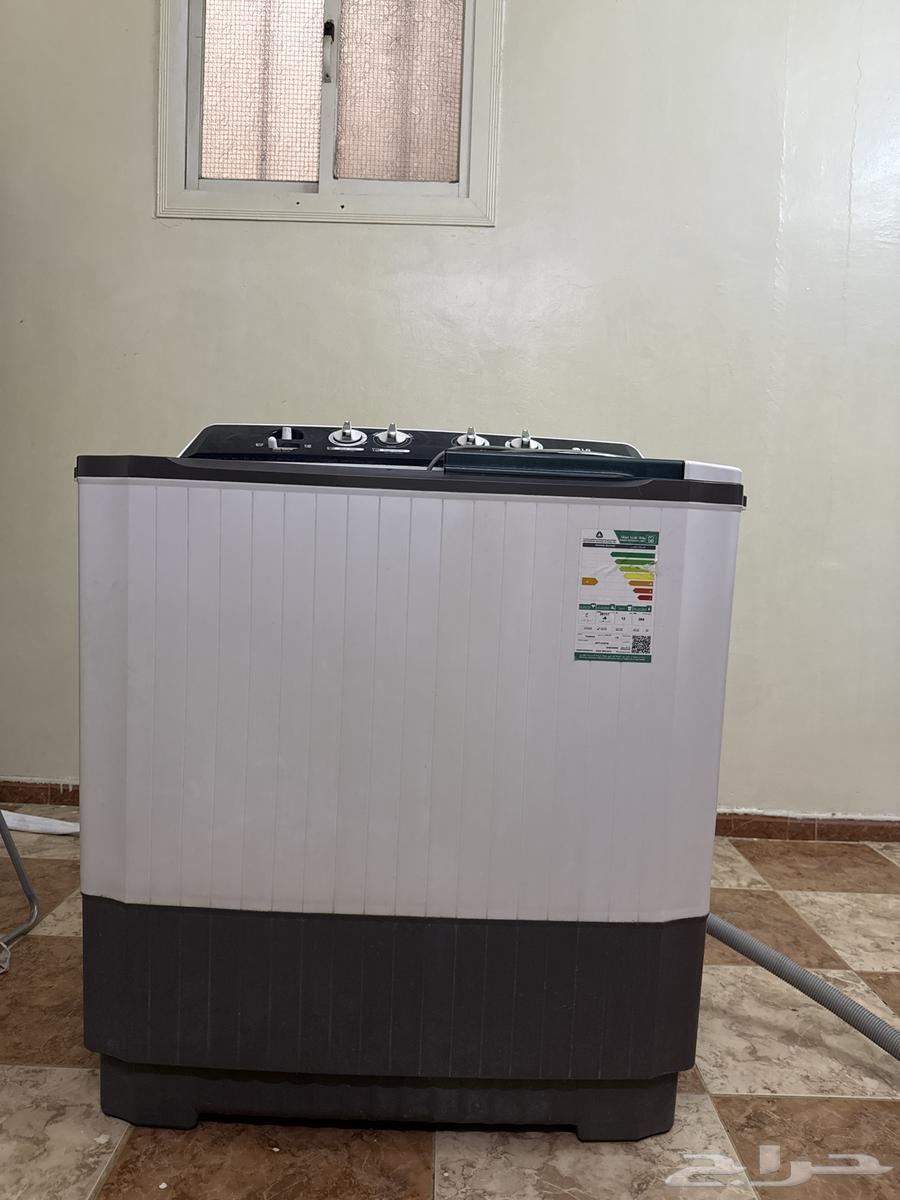 غسالة جديدة استخدام 6 أشهر   النوع LG   اخذتها ب 160064593753702018110