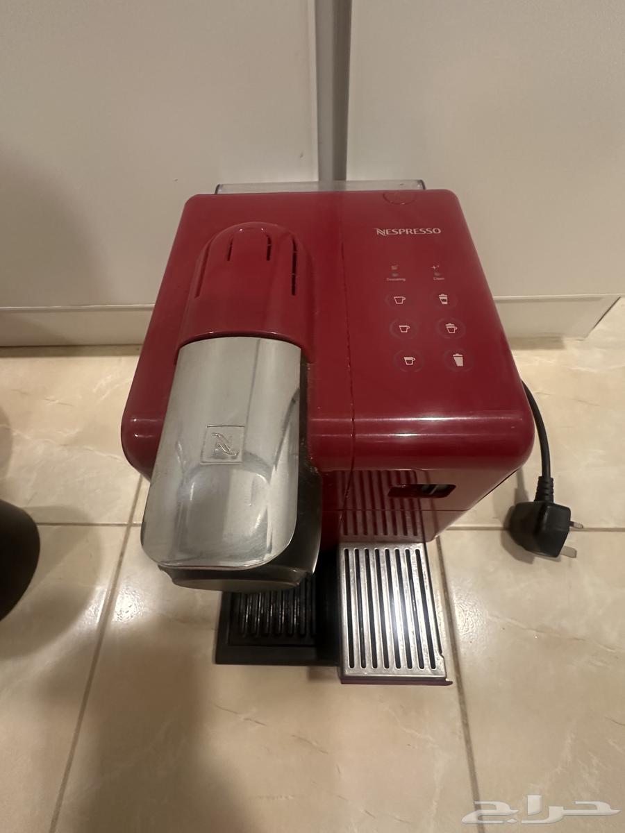 Coffee grinder, capsule coffee machine, and espresso machine64593607639681112