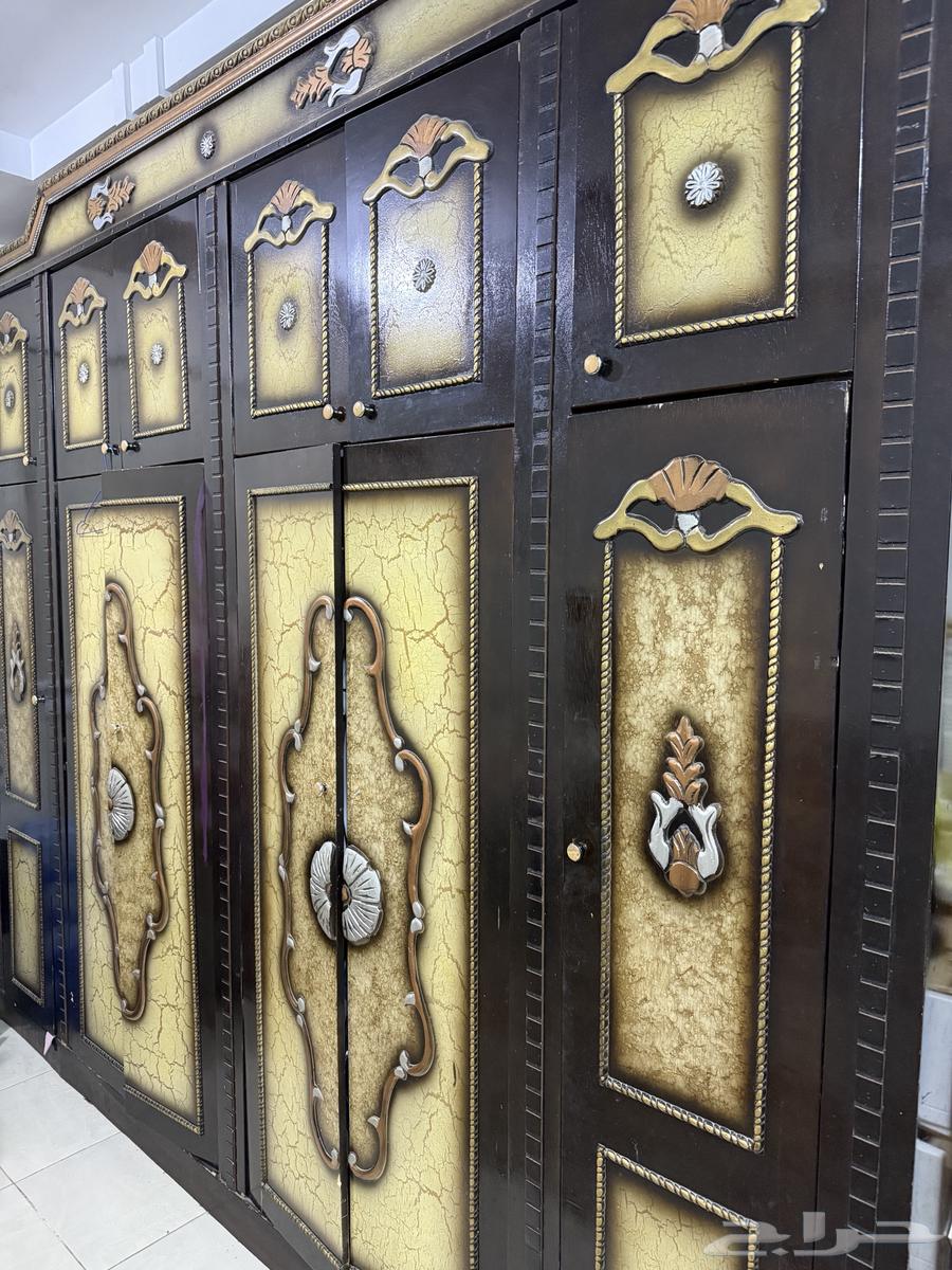 دولاب ملابس بحالة جيدة64593693093763110