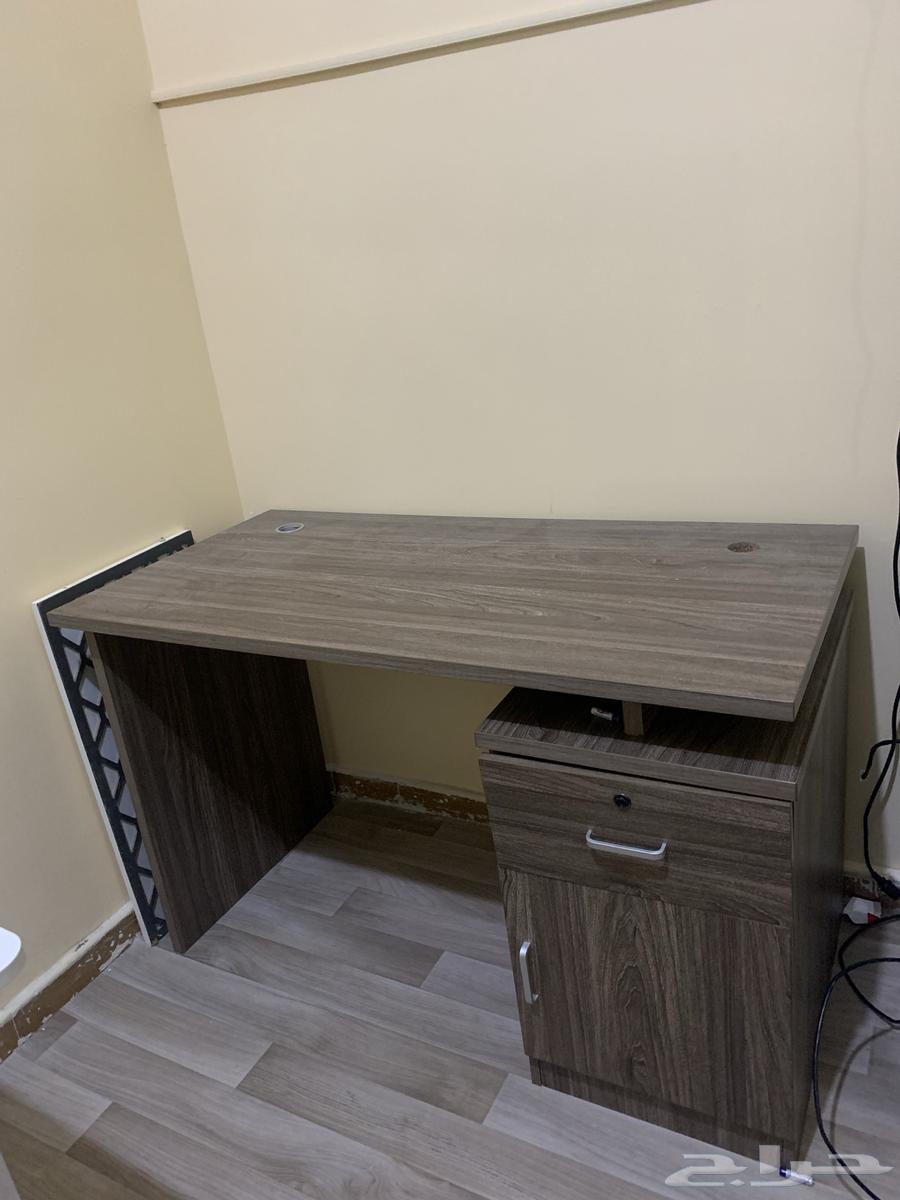 طاوله مكتبية64594070570369110