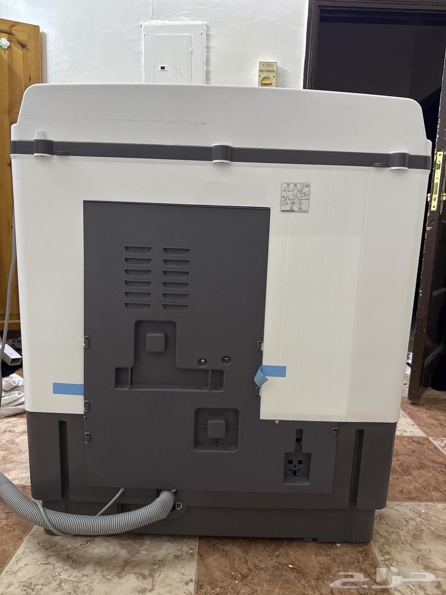 غسالة جديدة استخدام 6 أشهر   النوع LG   اخذتها ب 160064593753702018112