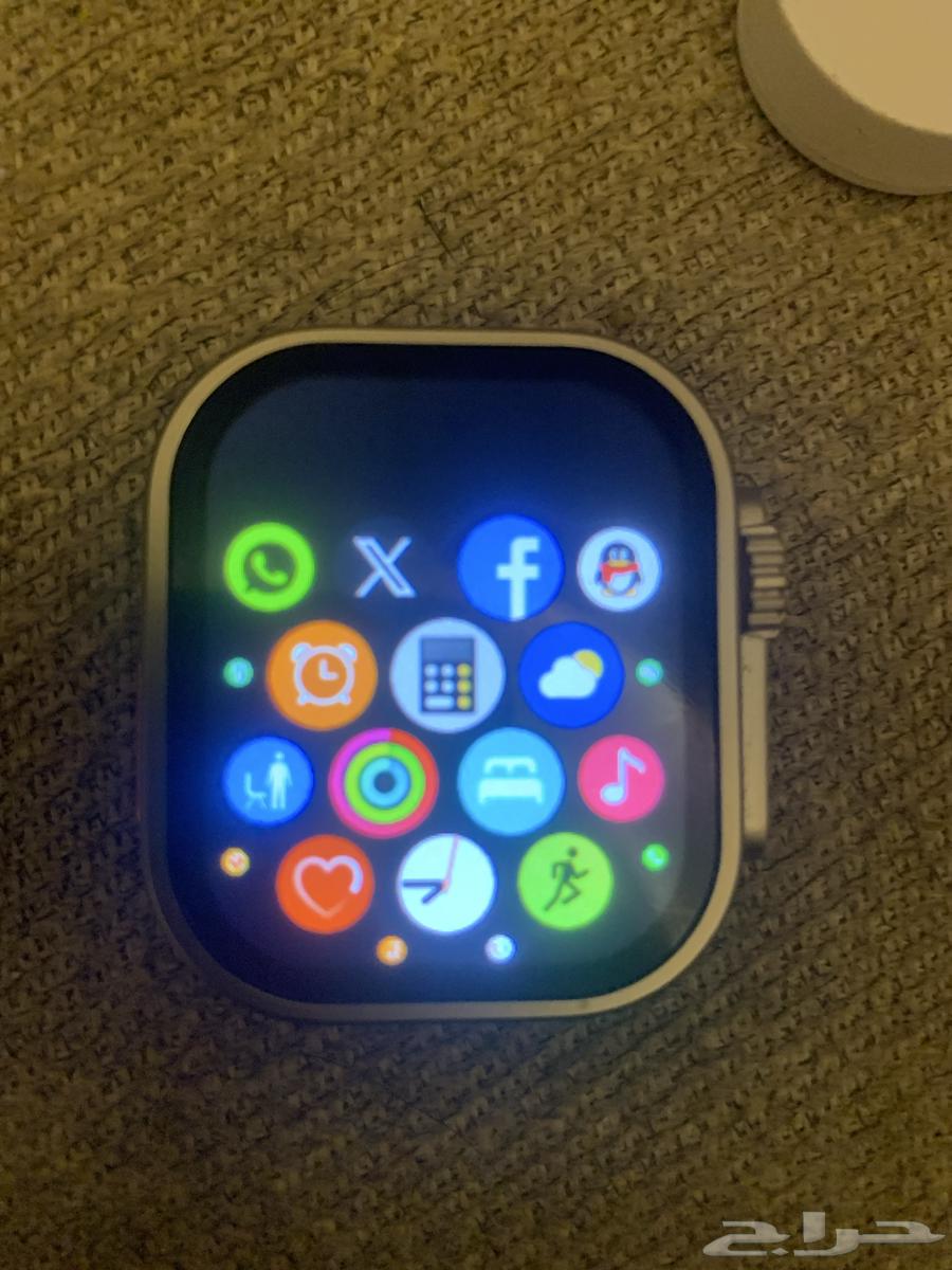 ساعه شبيهة ابل64594676368771114