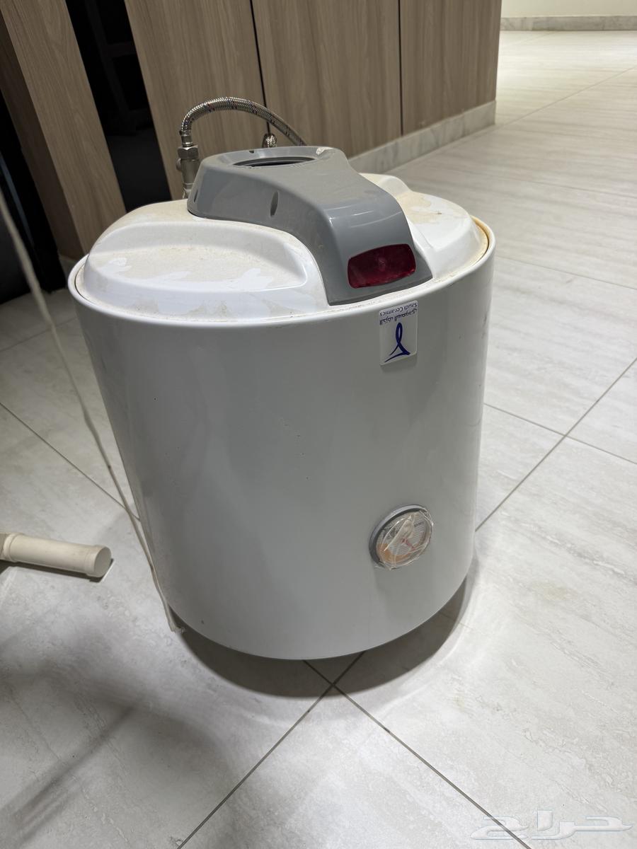 للبيع أثاث نظيف64589940571137113