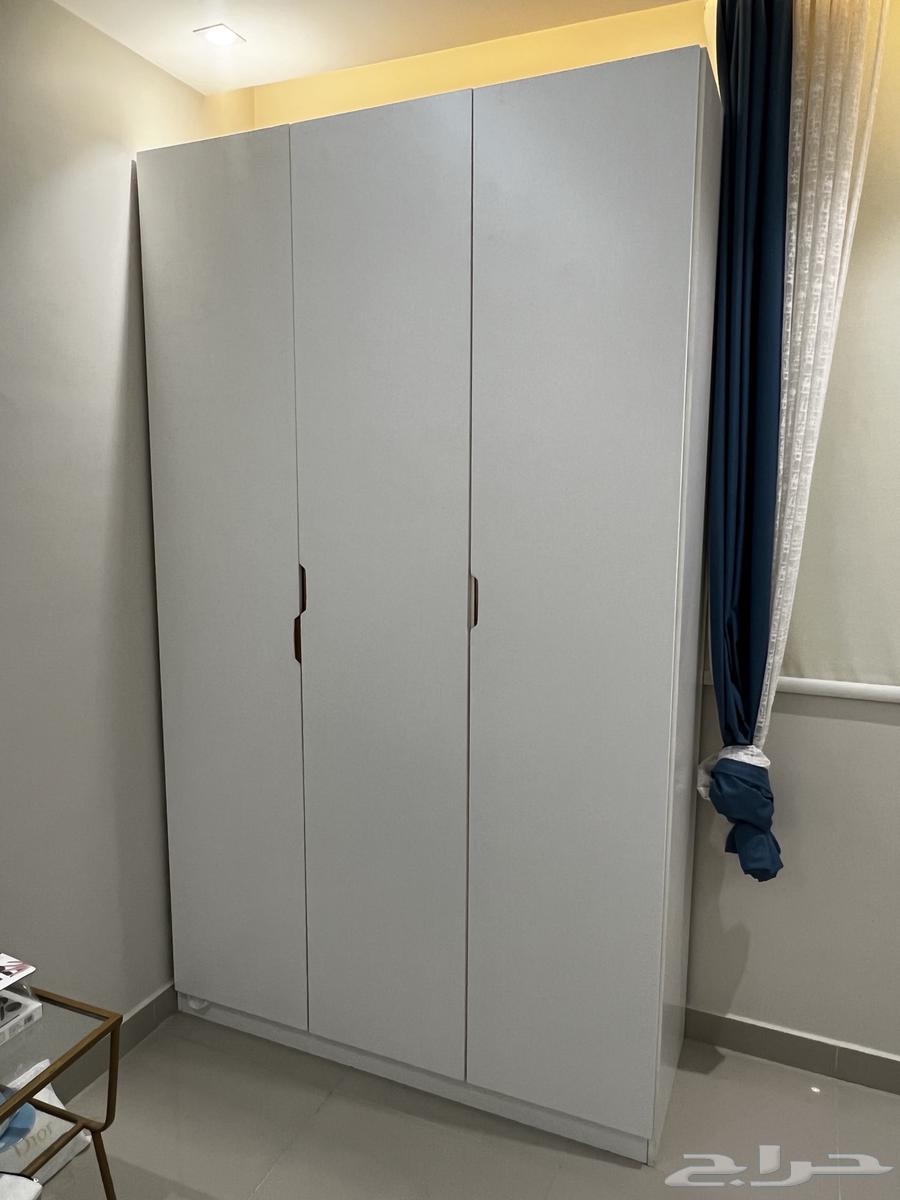 دولاب ملابس نظيف ابيض64592829982337111
