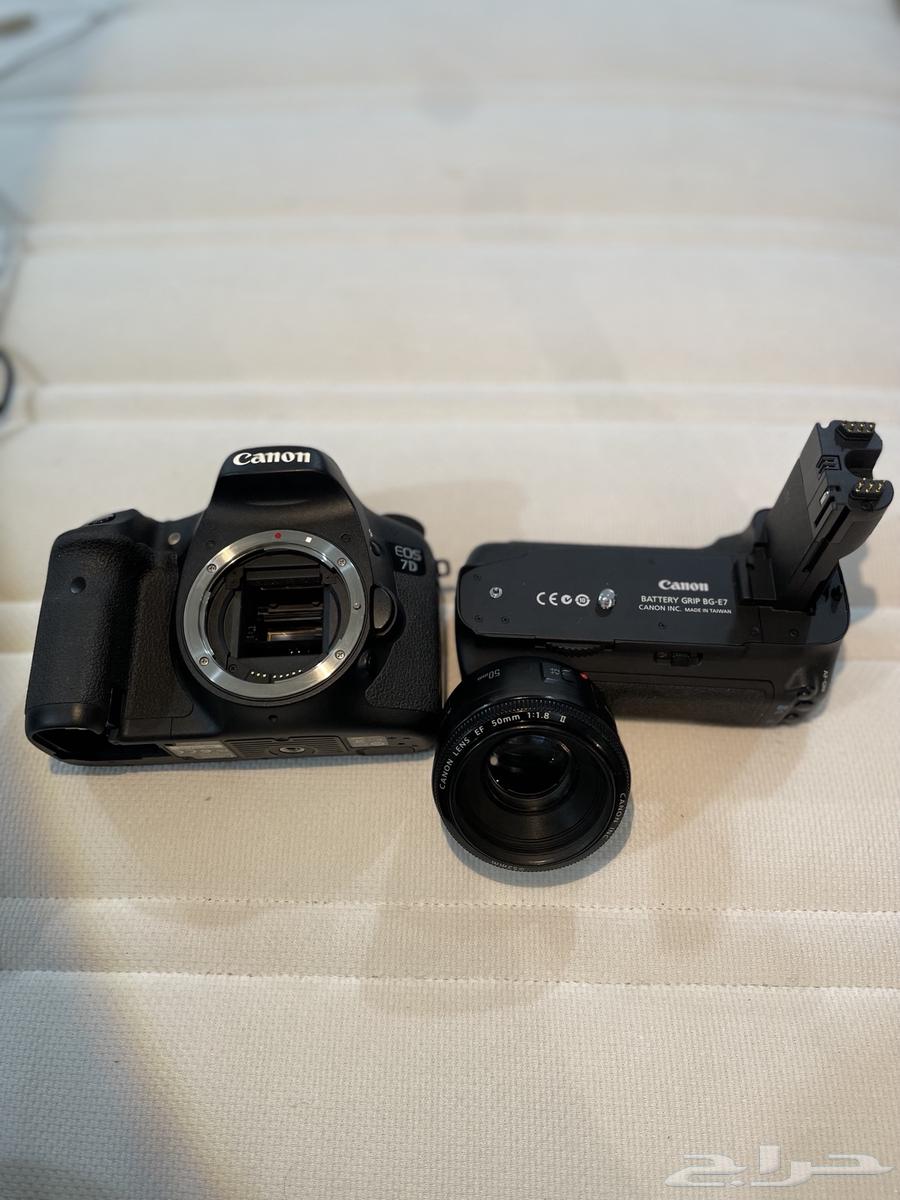 بسم الله الرحمن الرحيم للبيع كاميرا كانون 7D مع عدسة مايكرو64589600214018113