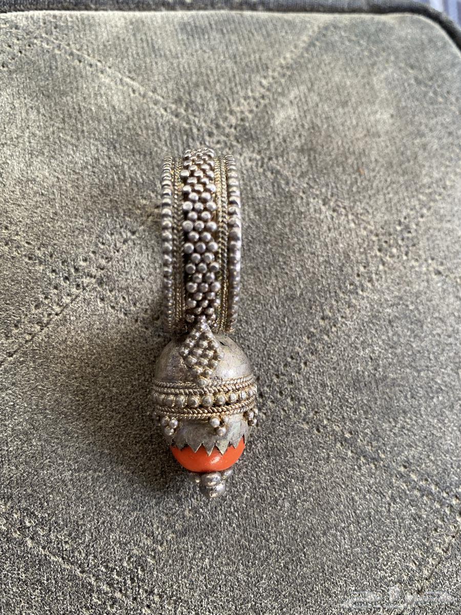 خاتم قديم على السوم64592298911363111