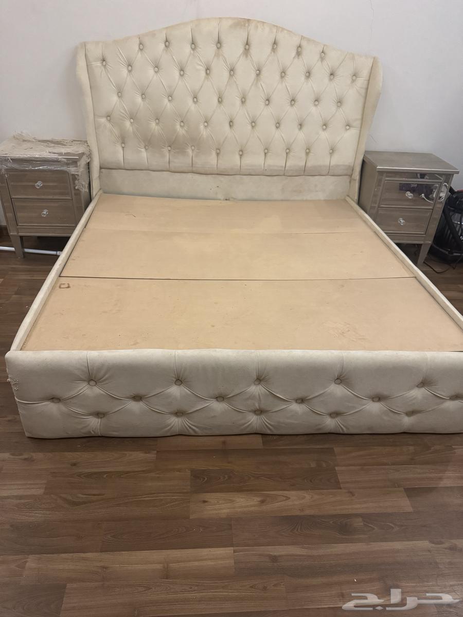 سرير مزدوج للبيع64591238135681111