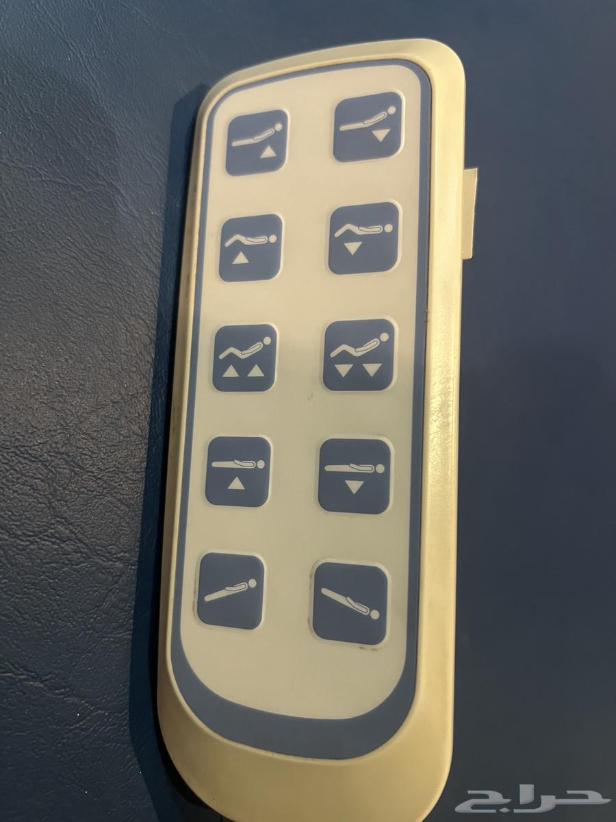سرير طبي كهربائي (شبة جديد )64590630790146111