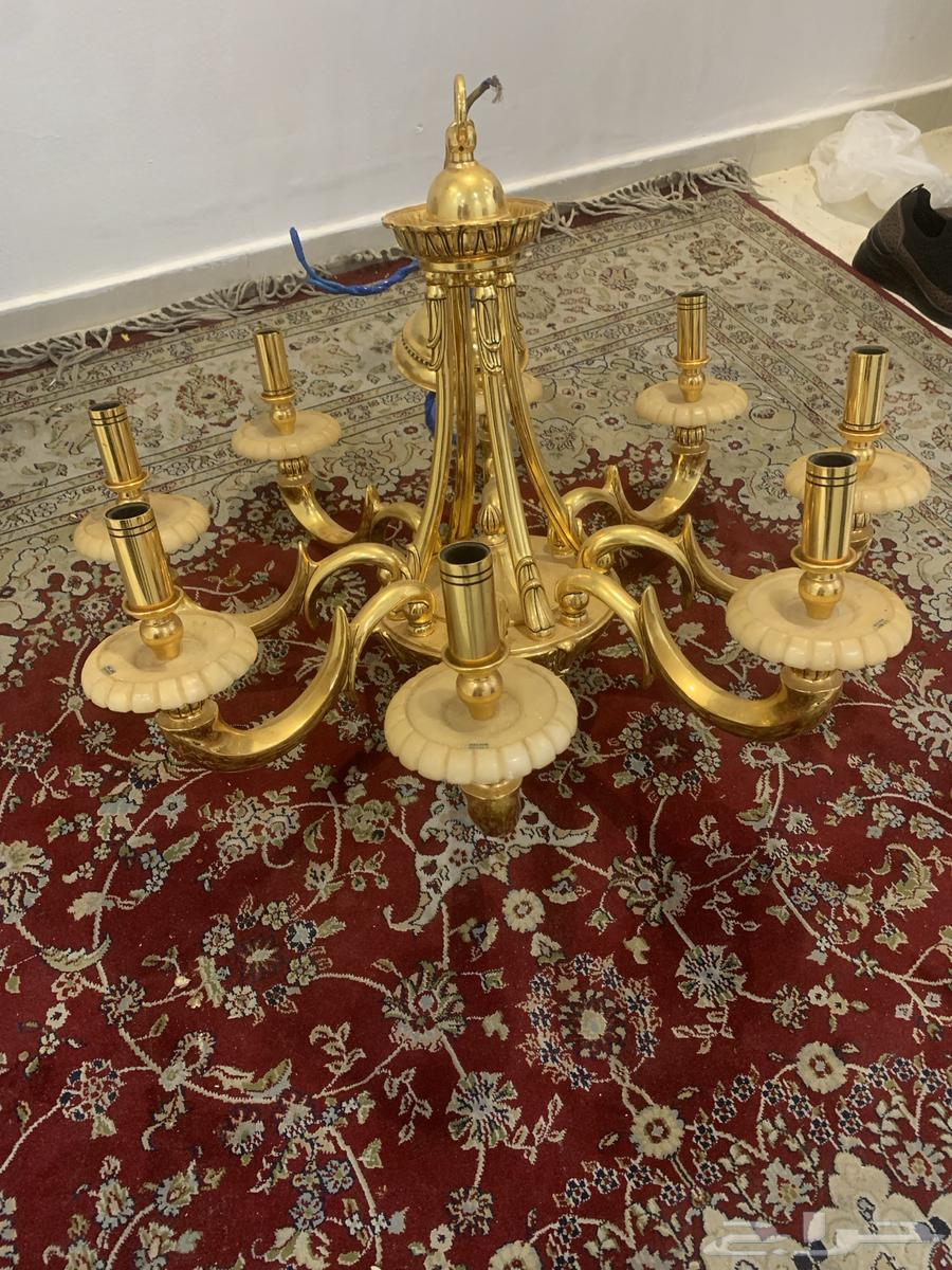 نجفه من الطراز القديم تعتبر كتحفه مشتراها ب 4000 ريال64589438412675110