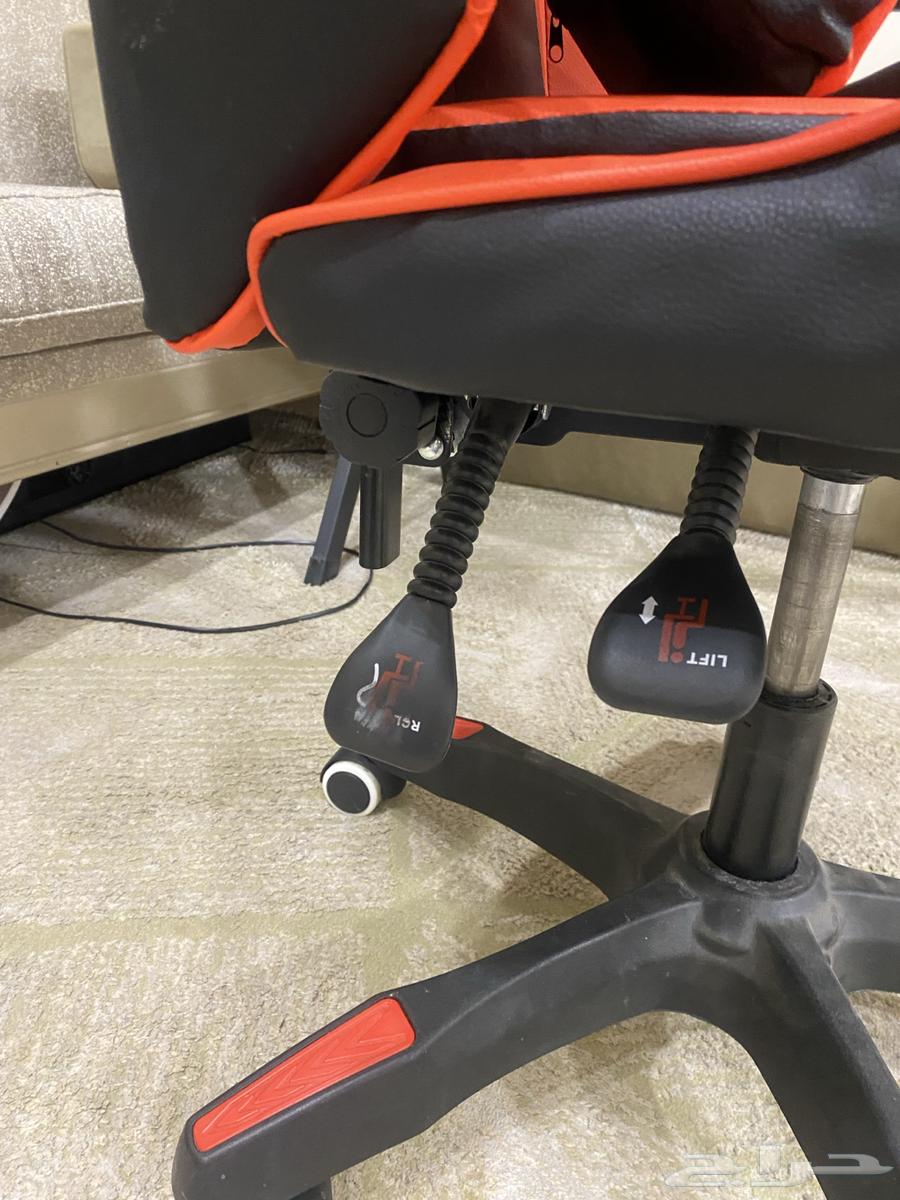 طاولة قيمنق وكرسي64592153847811111