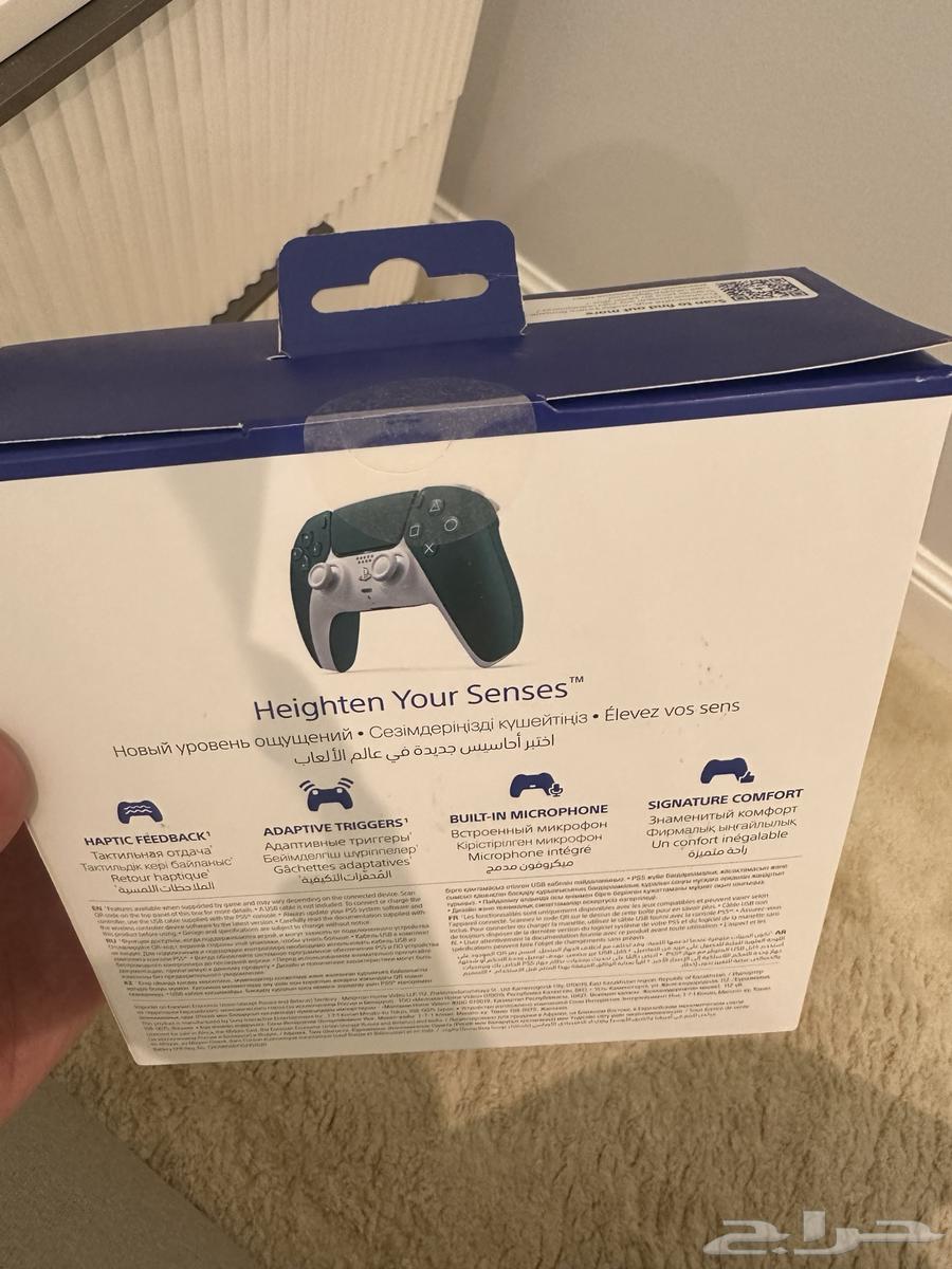 للبيع   يد بلايستيشن 5 إصدار خاص (السعودية)64594163300354112