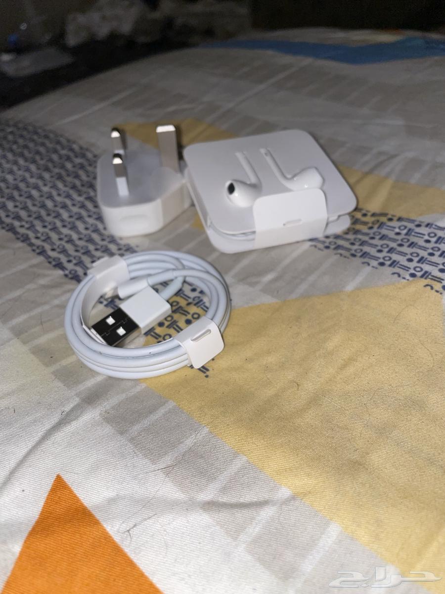 سماعة و سلك شاحن وفيش64590077560450113