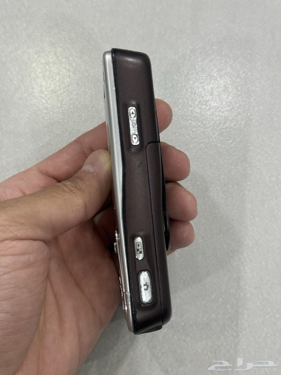 Original Finnish Nokia N73 mobile phone with telecom sticker, clean64589804937986112