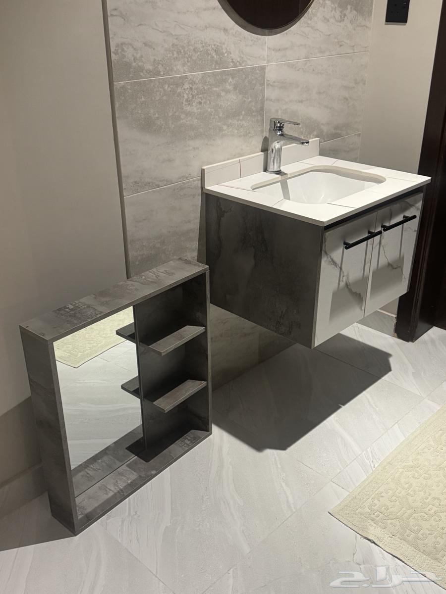 مغسلة جداري رصاصي حديثة64590533481217111