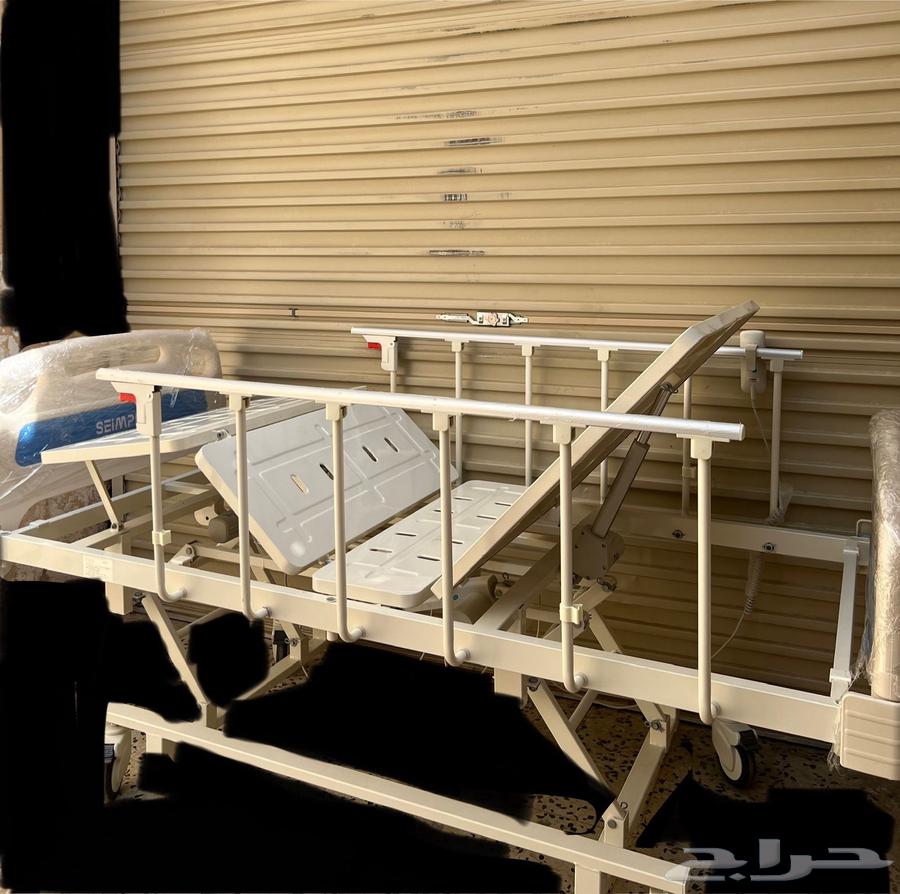 للبيع سرير طبي مع مرتبه طبيه64596477276803113