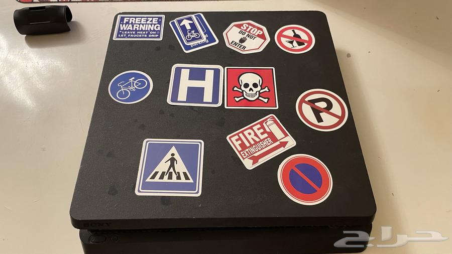 سوني 4 مستعمل مايشكي من شي شغال يوجد كنترول يحتاج تصليح64596452632323113