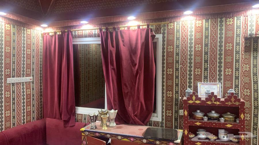 للبيع خيمة ملكي 5 6 الموقع ساجر مع الأثاث والمكيف64594886869505110