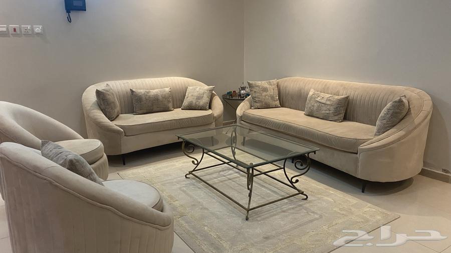 كنب64594405740674110