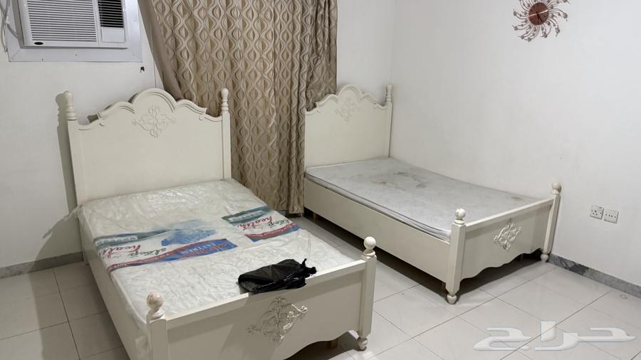 سرير ومساند جديده استعمال جديد64591141696514110