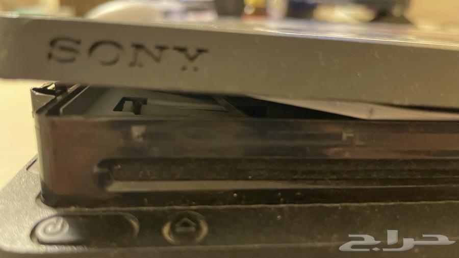 سوني 4 مستعمل مايشكي من شي شغال يوجد كنترول يحتاج تصليح64596452632323114