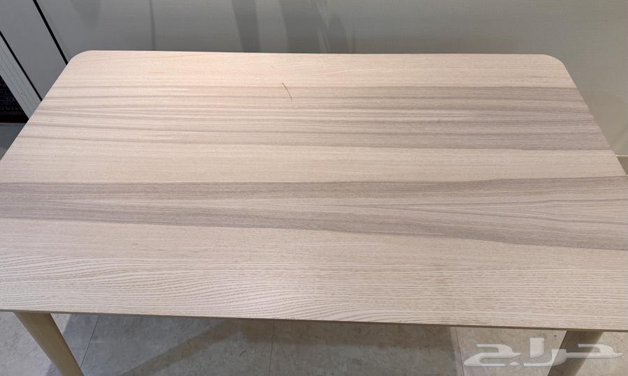 طاولة اكل من ايكيا خشب بدون كراسي جديدة ونظيفة64589266138626111