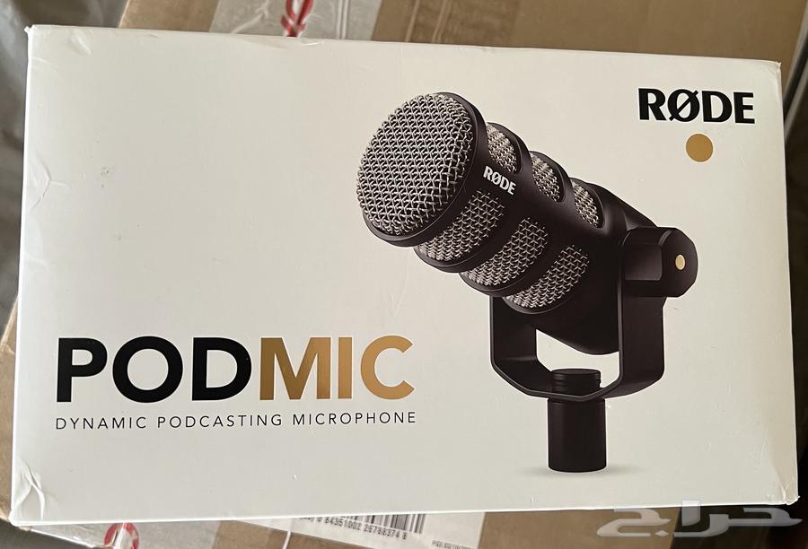 Goxlr mini mixer and Podmic with accessories64593460316803110