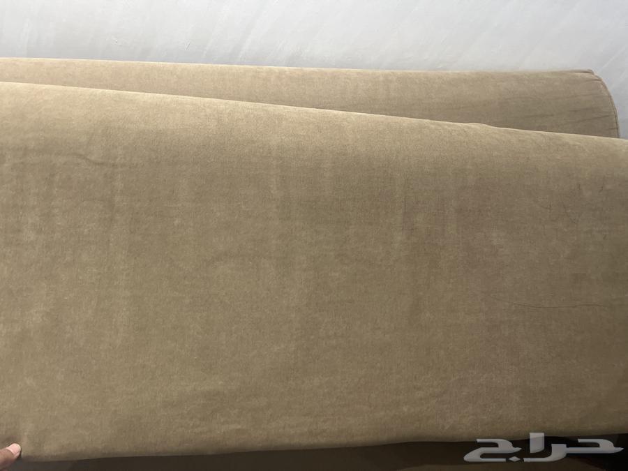 7 backrests with 6 Arabic sofa cushions, and selling is allowed for whoever wants64589542875011111