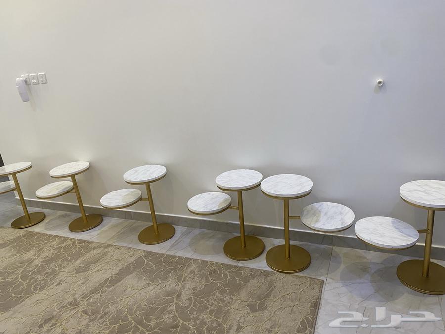 طاولات خدمة للبيع نظيفة جدا64595919224962114