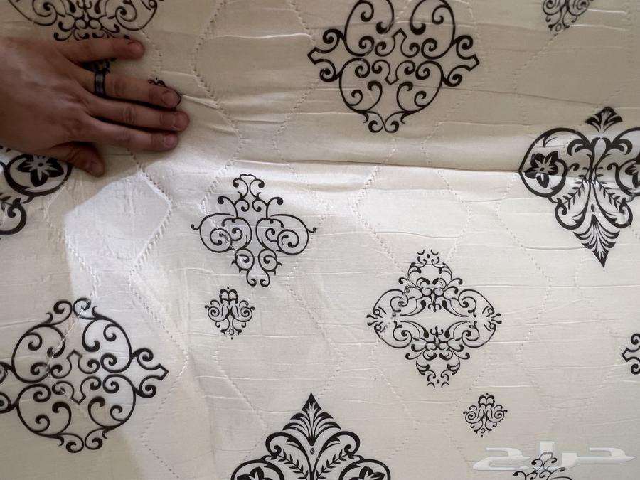 مرتبة كينج نفرين  17 180  200 شبه جديدة استخدام نظيف64592987076737112