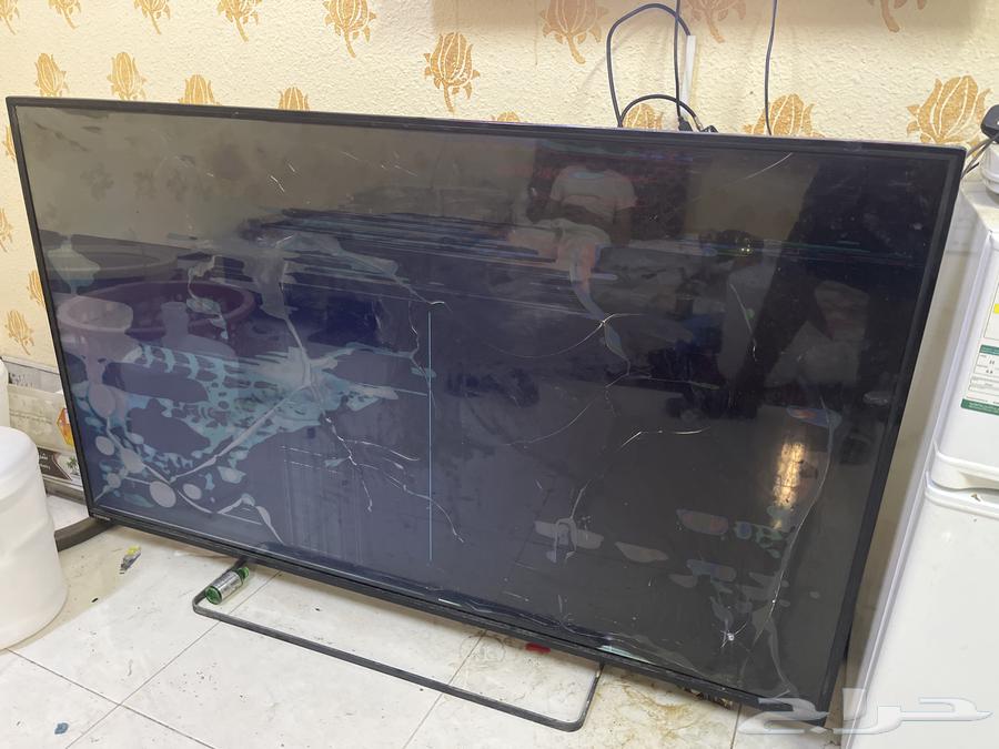 شاشة مكسوره توشيبا 65بوصه64590618660738110