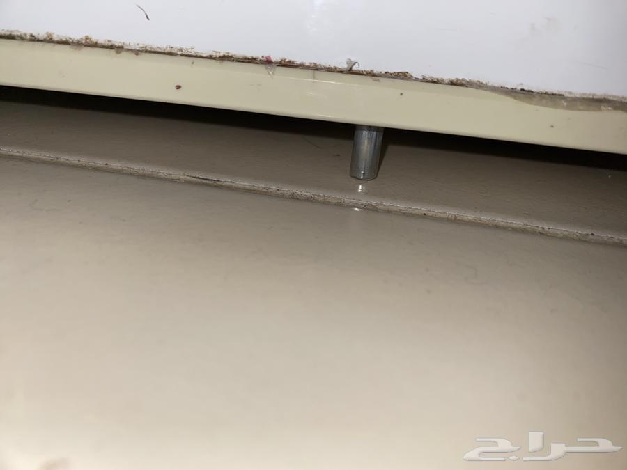 ثلاجة صغيرة للبيع64592311049985113