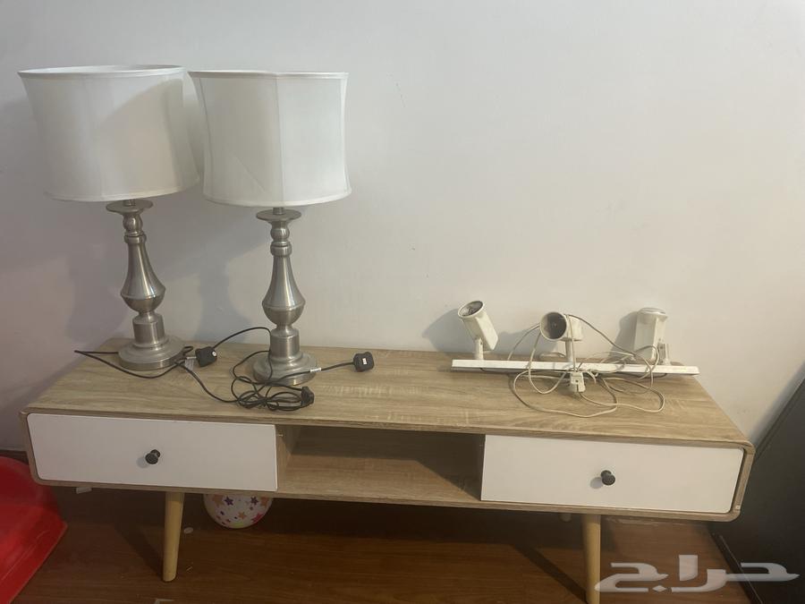 سرير ايكيا عدد 2 و مرتبه عدد 2 و تيبل لامب وطاوله تلفاز64595648083203113