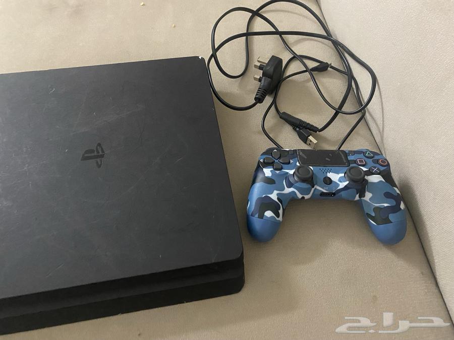 سوني 4 نضيف شغال  يوميا حدي فيه 120 ريال64589916014595114