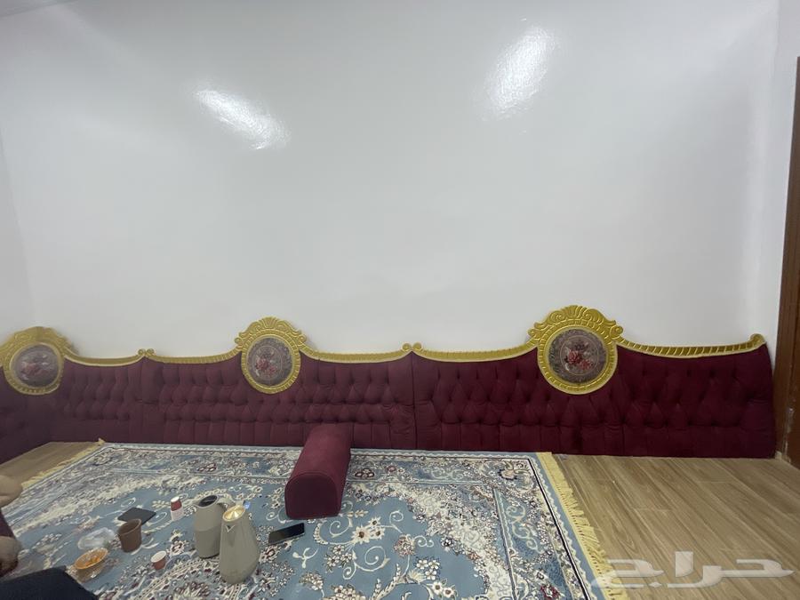 جلسات ظهر خشب سنديان 5.5 طول 2.5عرض نظيفه ف حاله ممتازه64594911416194112