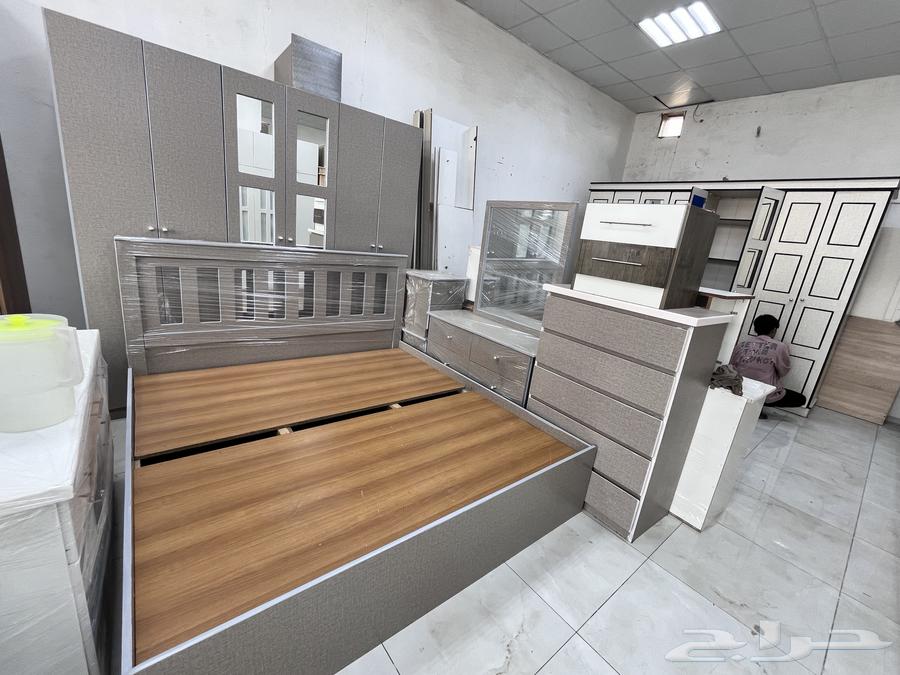 دولاب وغرفة النوم مستعمل نظيف للبيع64595550393218110