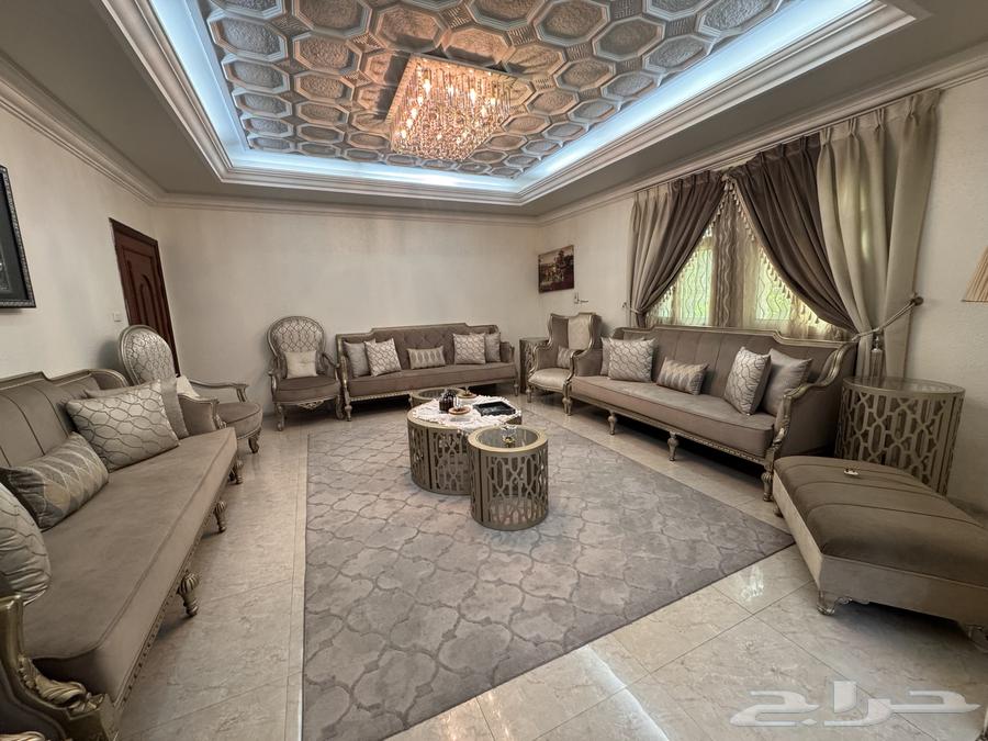 كنب مجلس مستعمل نظيف64594837832193111